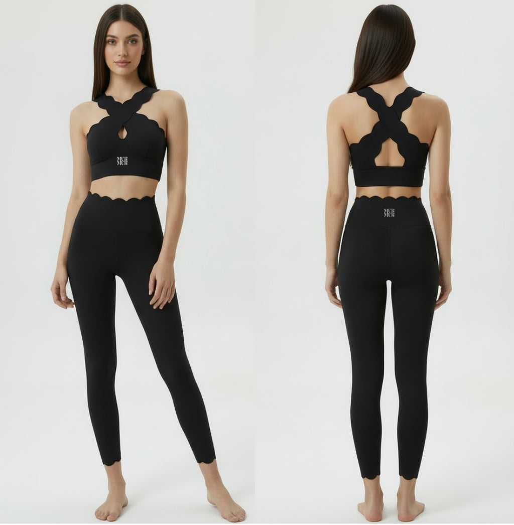 Petal Contour Sculpt Halter Top Noir Velours